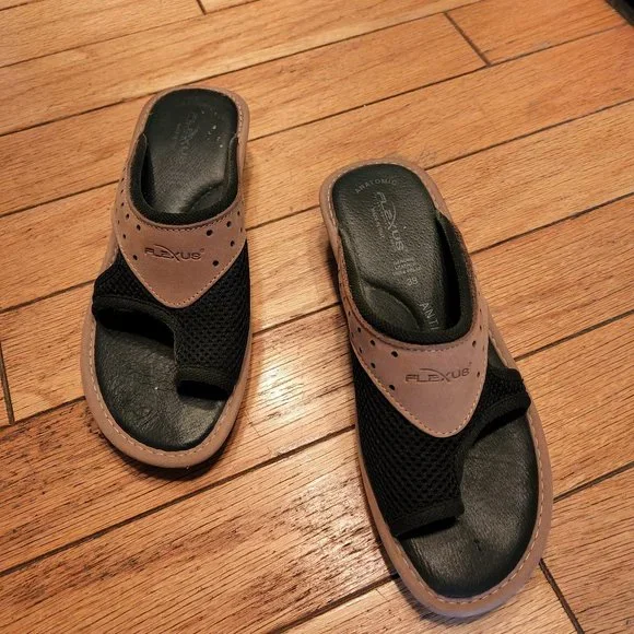 SANDALS - Picture 1 of 6